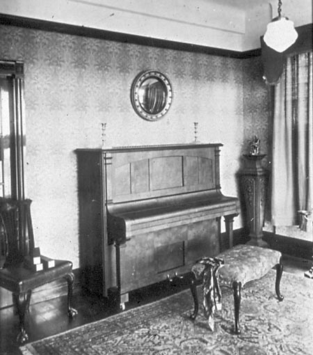 Beale upright piano